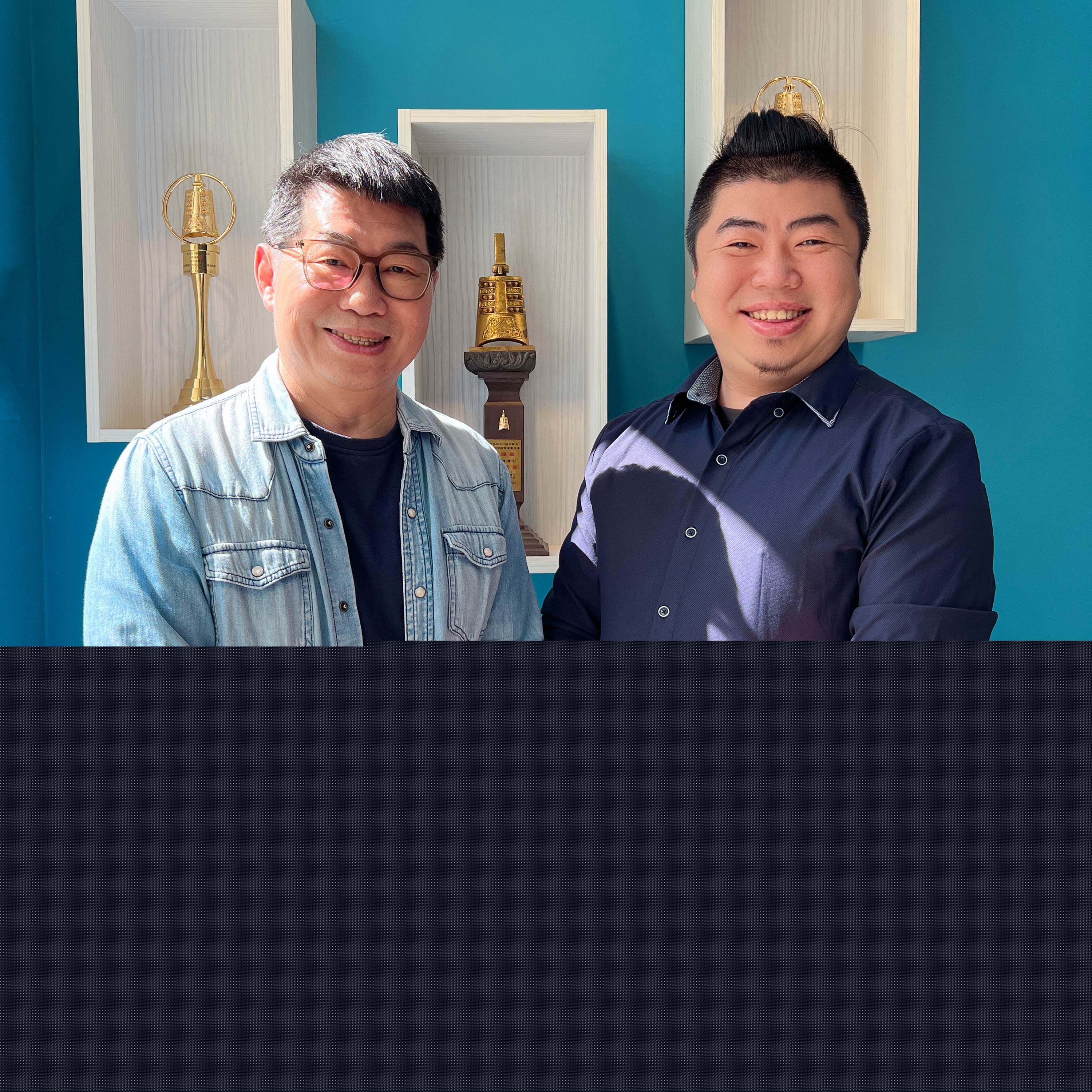 115.02.08.節目 :第二單元~訪問加一吉他郭尚諺分享古典吉他演奏改編曲與烏克麗麗演奏曲(中)